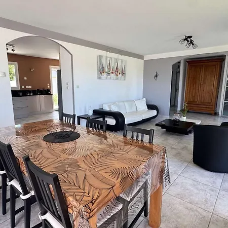 Pour 6 Pers. Avec Piscine Au Cap D'agde - Fr-1-607-218 Villa