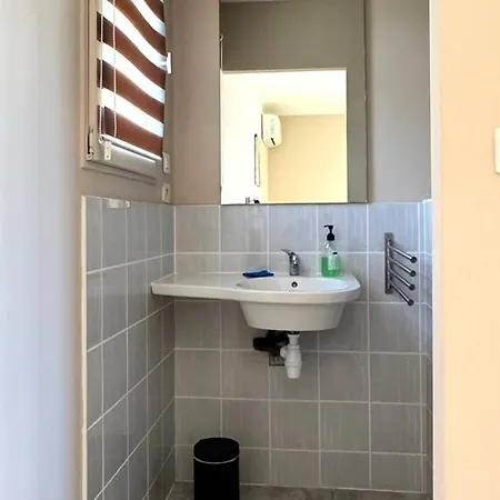 Villa Pour 6 Pers. Avec Piscine Au Cap D'agde - Fr-1-607-218
