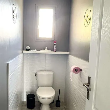 Villa Spacieuse 6 Pers, Piscine Privée Et Wifi Proche - Fr-1-607-218